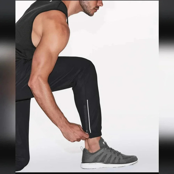 Lululemon Surge Jogger *29" Black (First Release) - Picture 3 of 6